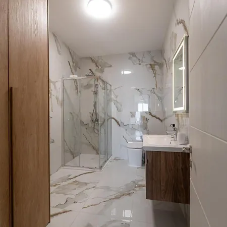 The Valley Collection - B11