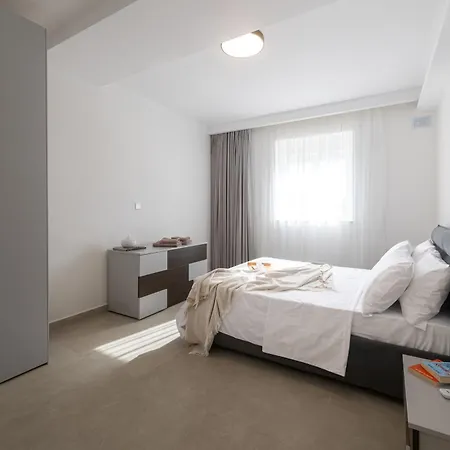 The Valley Collection - B11 Xagħra