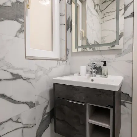 The Valley Collection - B11