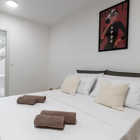 The Valley Collection - B11 Apartment